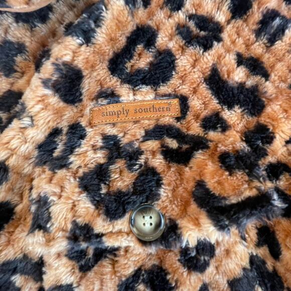 Simply Southern Simply Soft Shacket New Leopard Print Sherpa XL NWT Button Front - Picture 4 of 10